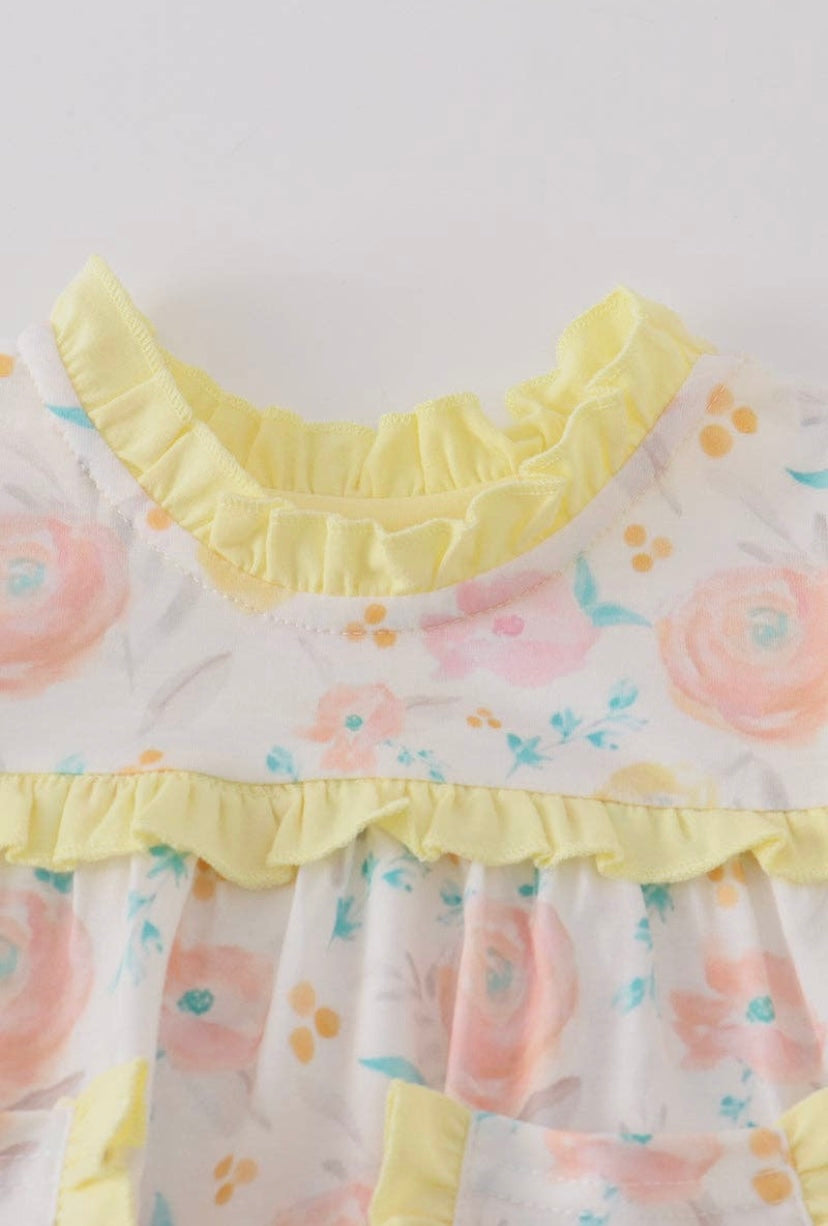 Yellow Floral Pocket Girl Bubble